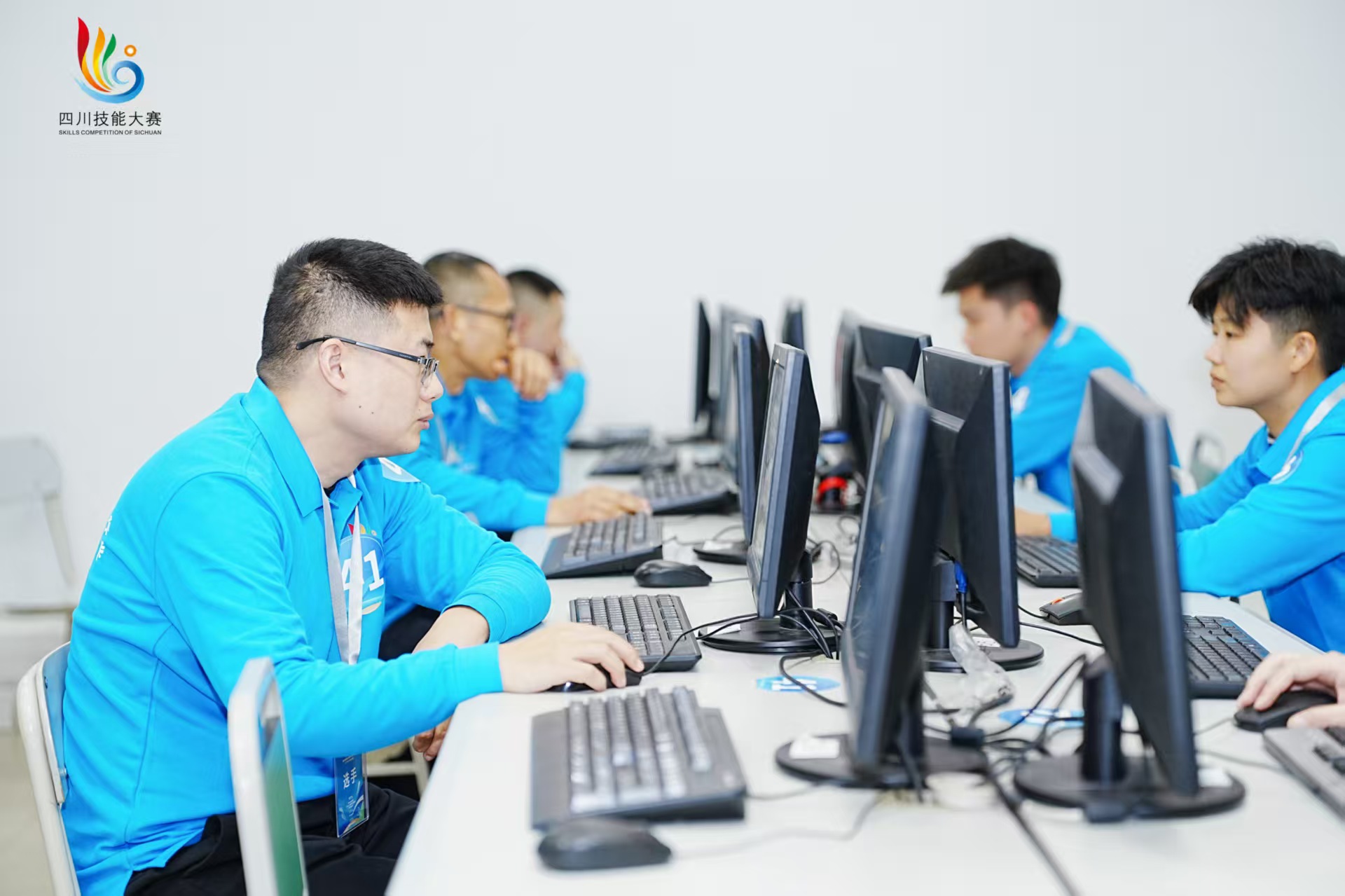 1761814493113015396.jpg 1761814493113015396.jpg